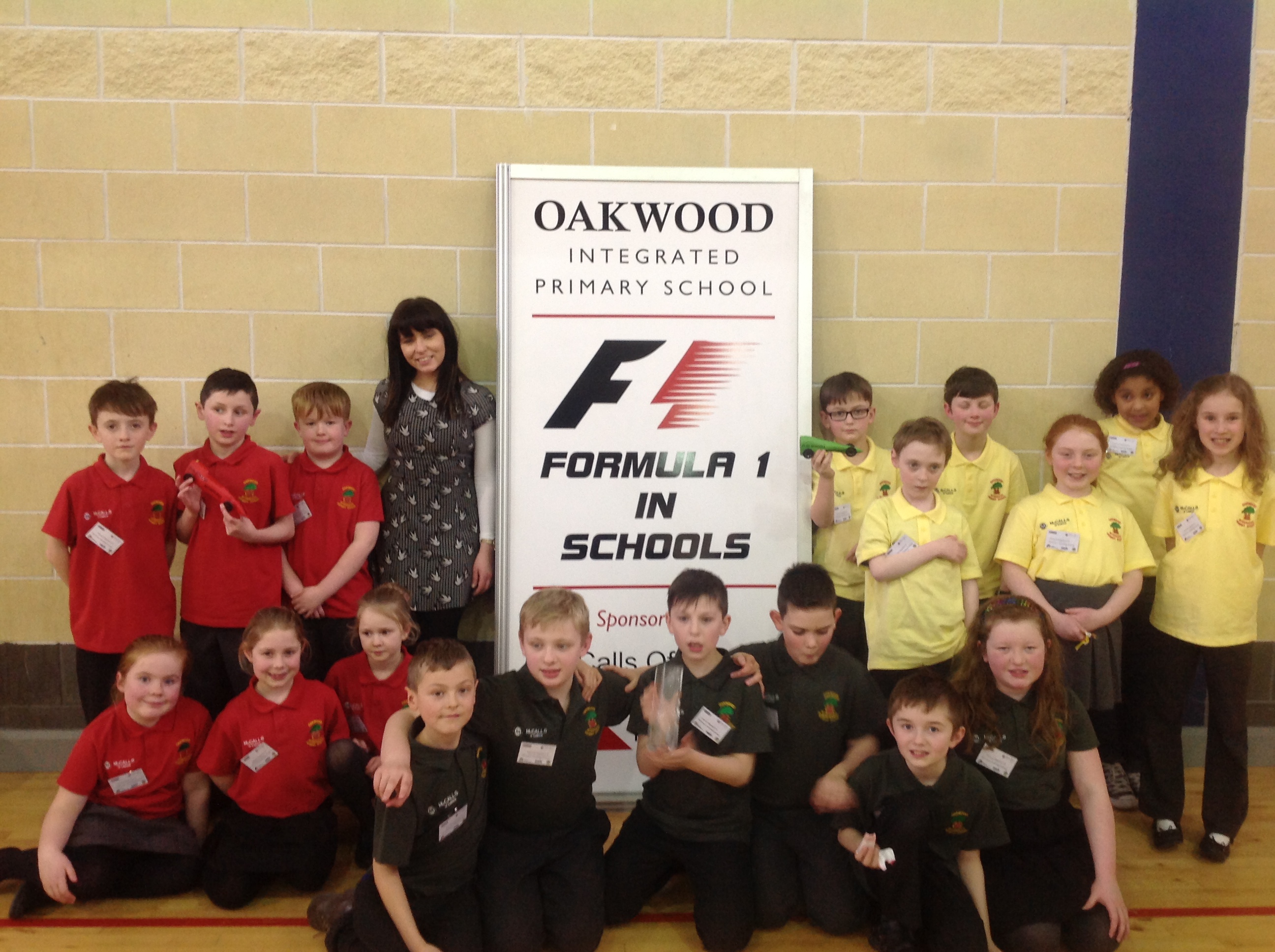 Oakwood Integrated Primary School - F1 in Schools